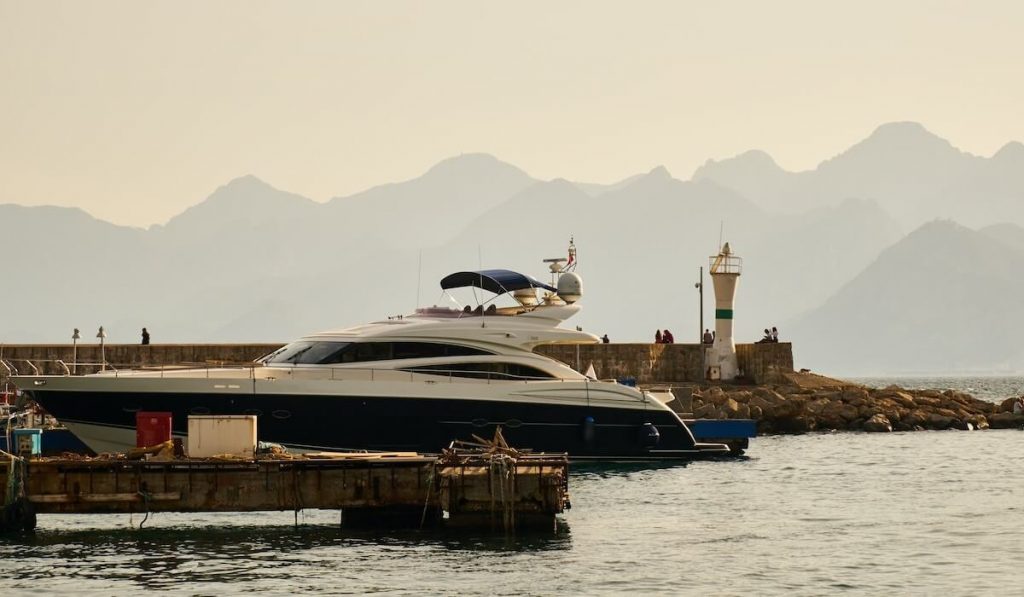 Vitruvius Yachts reveals confidential 125m national flagship design 